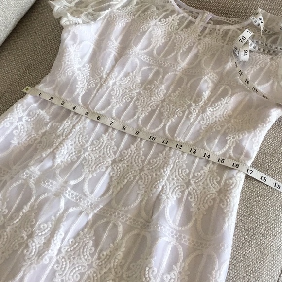 VONE lace dress, size large, NWT - Picture 5 of 7